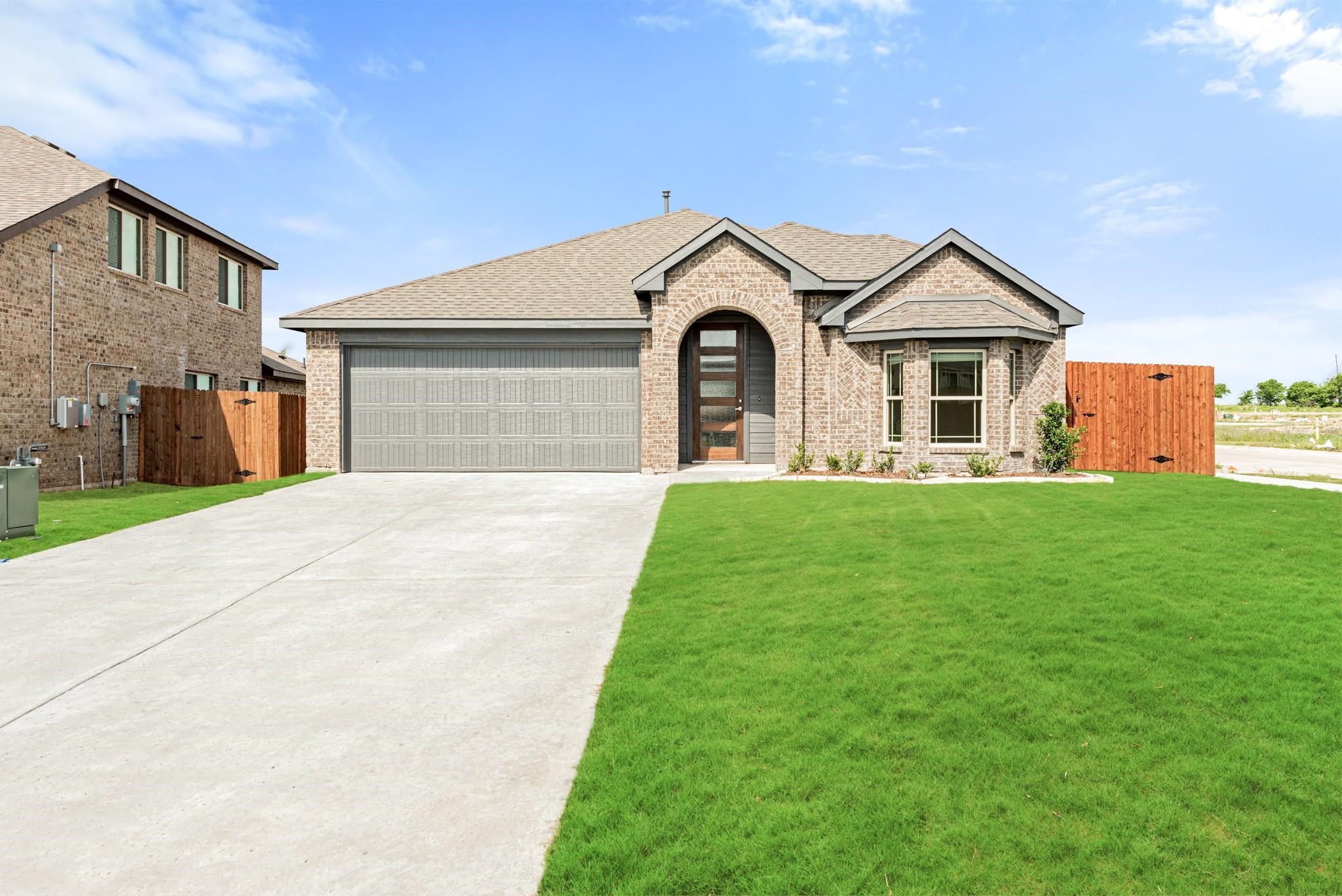 920 Elk Ridge Run Godley TX 76044