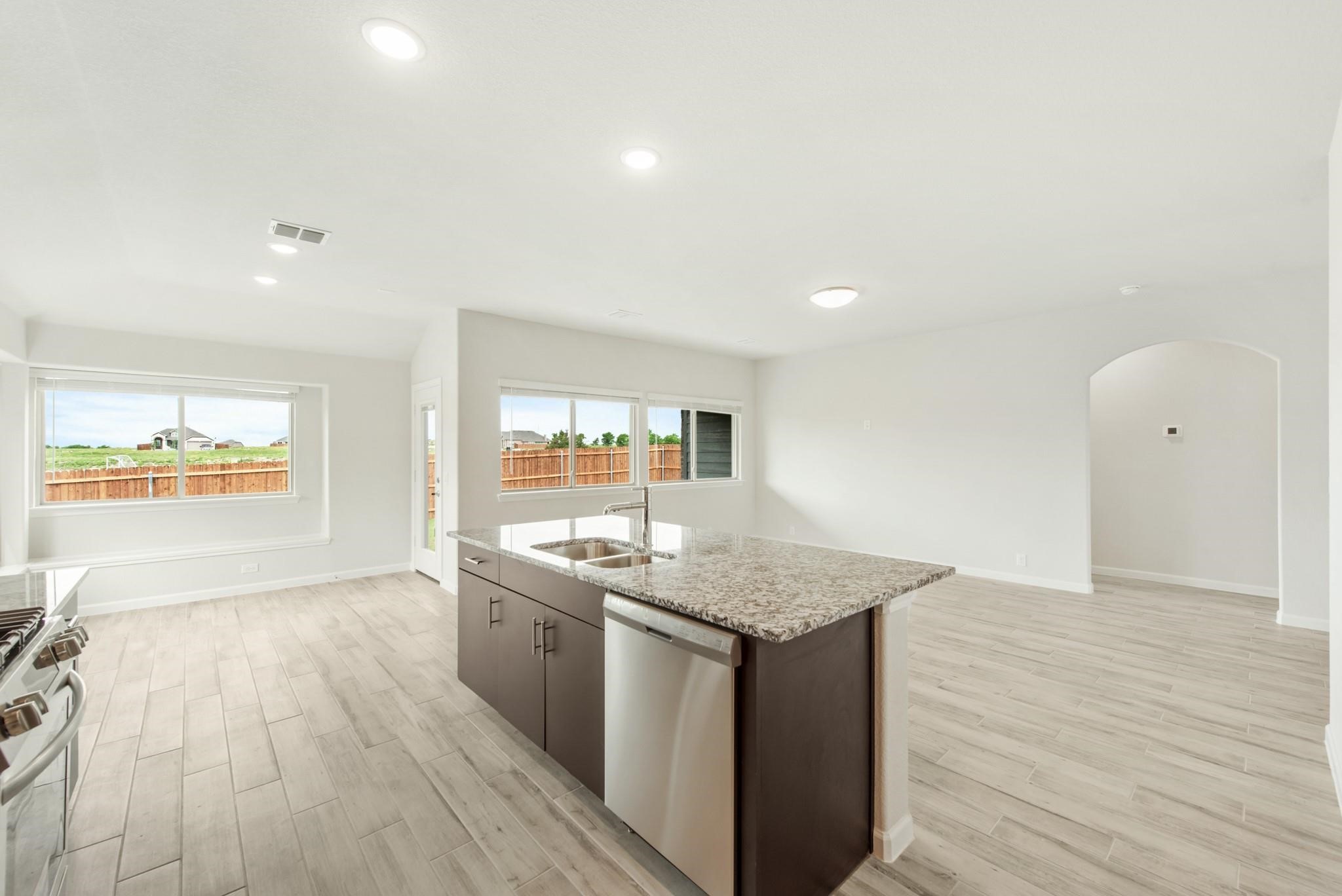 920 Elk Ridge Run Godley TX 76044