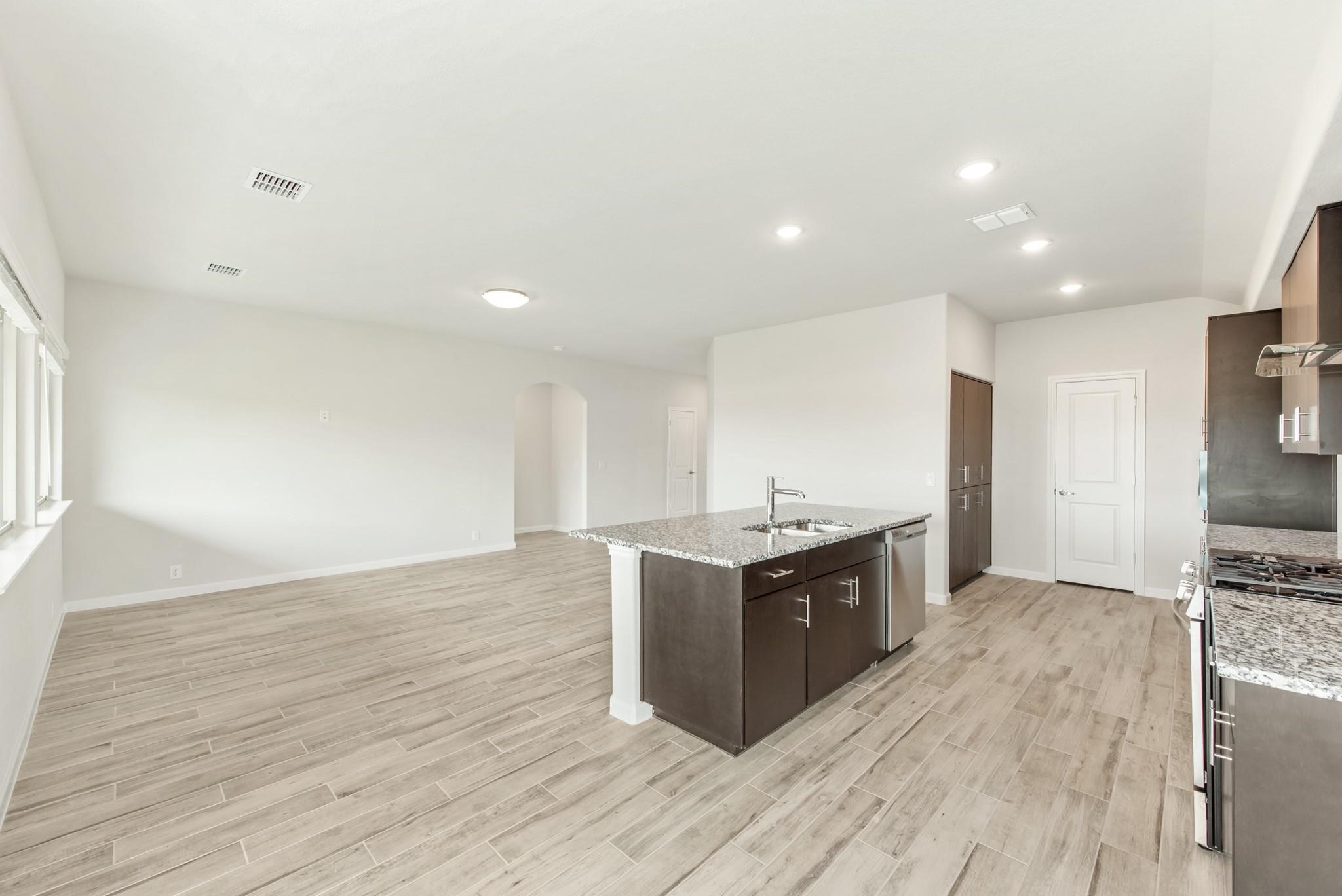 920 Elk Ridge Run Godley TX 76044