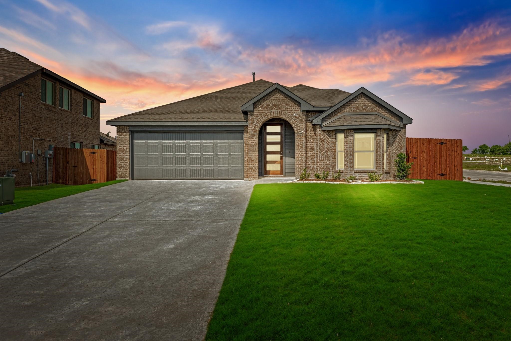 920 Elk Ridge Run Godley TX 76044