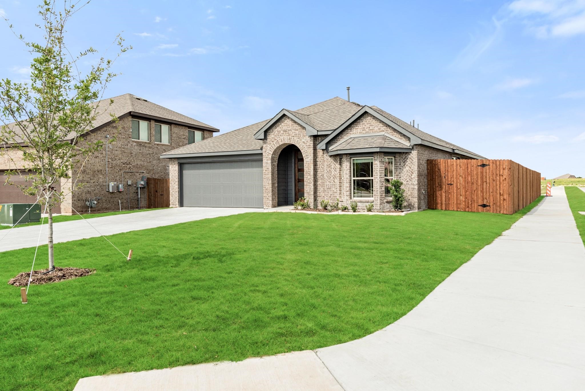 920 Elk Ridge Run Godley TX 76044