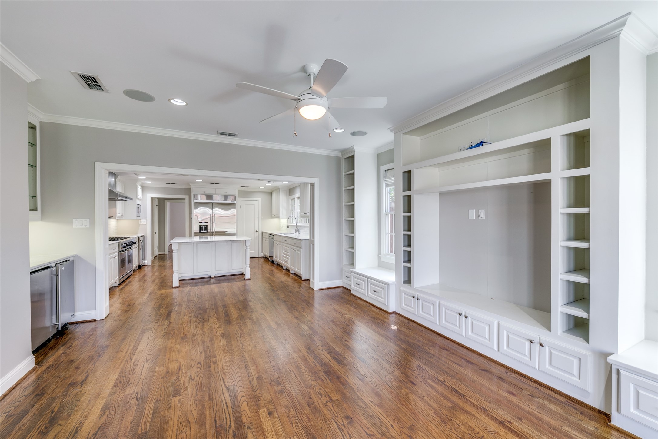 4606 S Versailles Avenue Highland Park TX 75209
