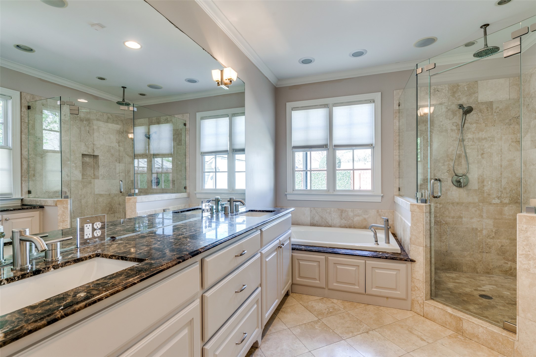 4606 S Versailles Avenue Highland Park TX 75209