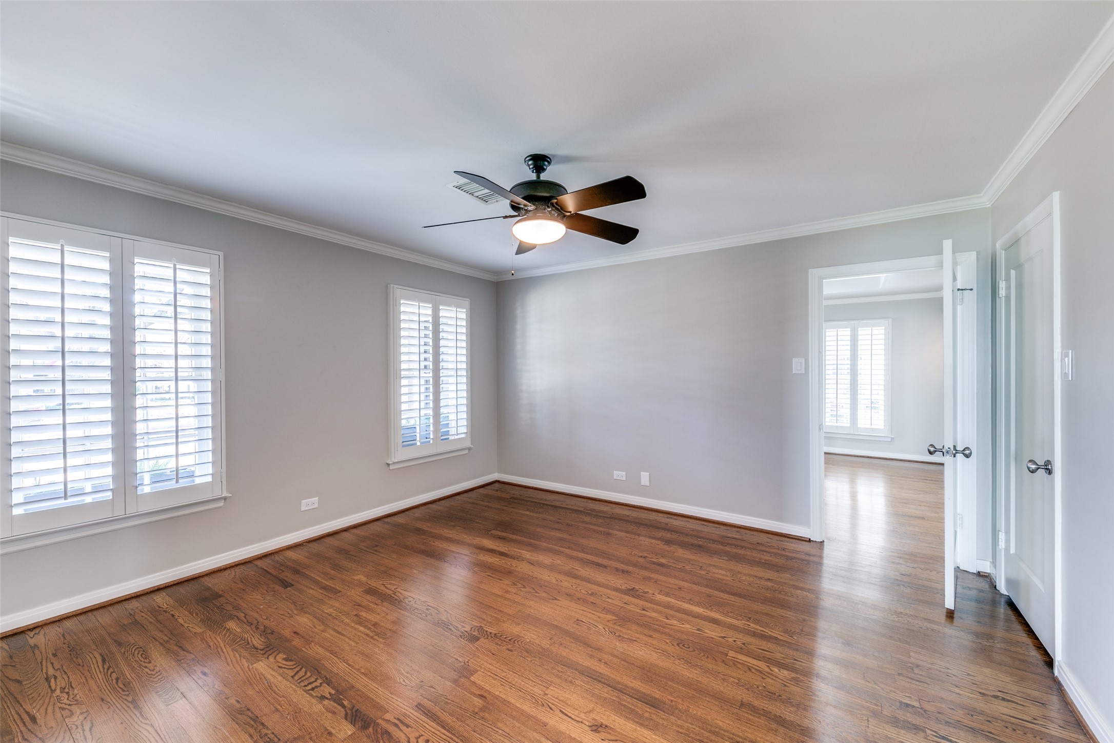 4606 S Versailles Avenue Highland Park TX 75209