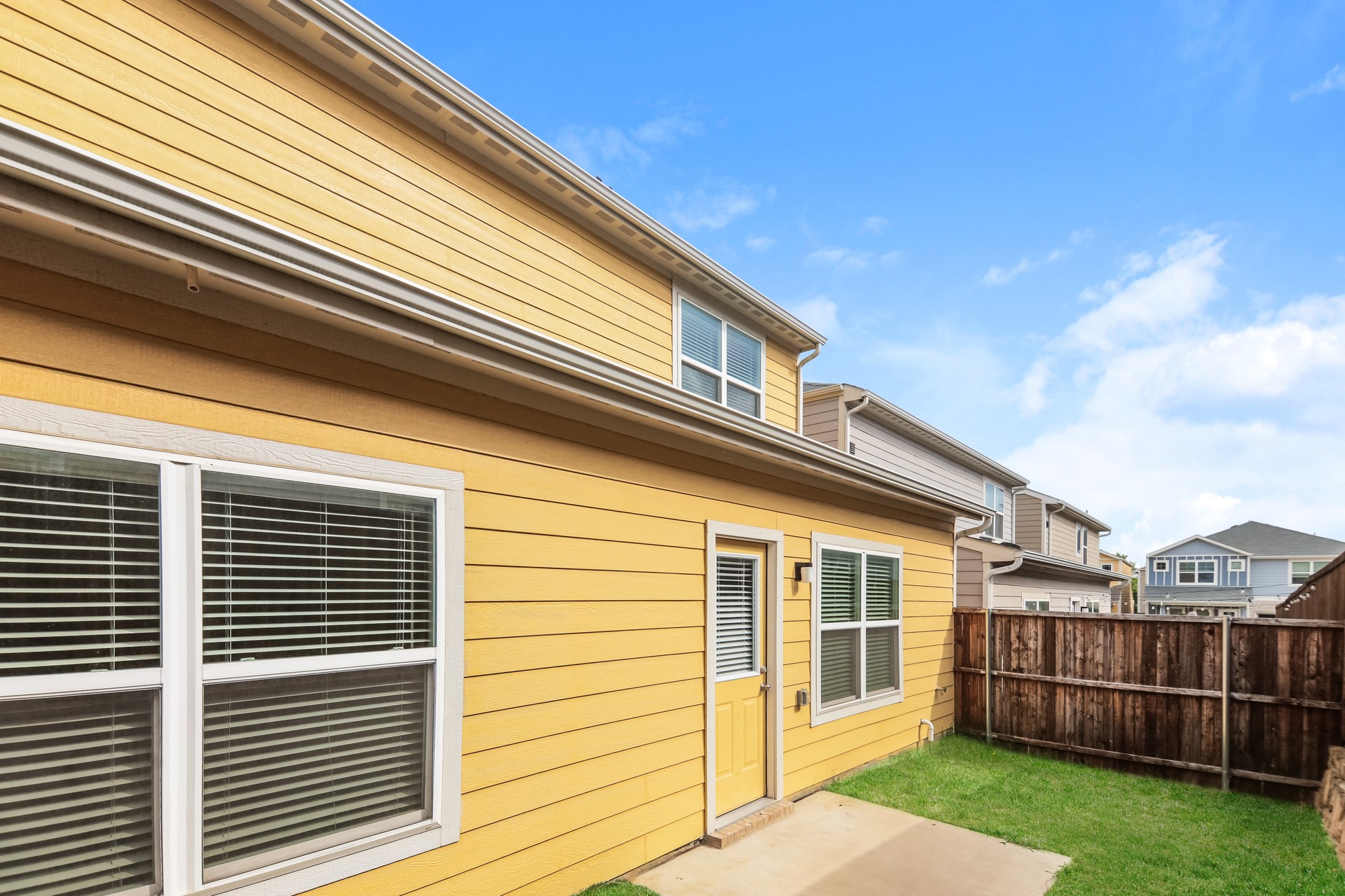 324 Nima Lane Lewisville TX 75057