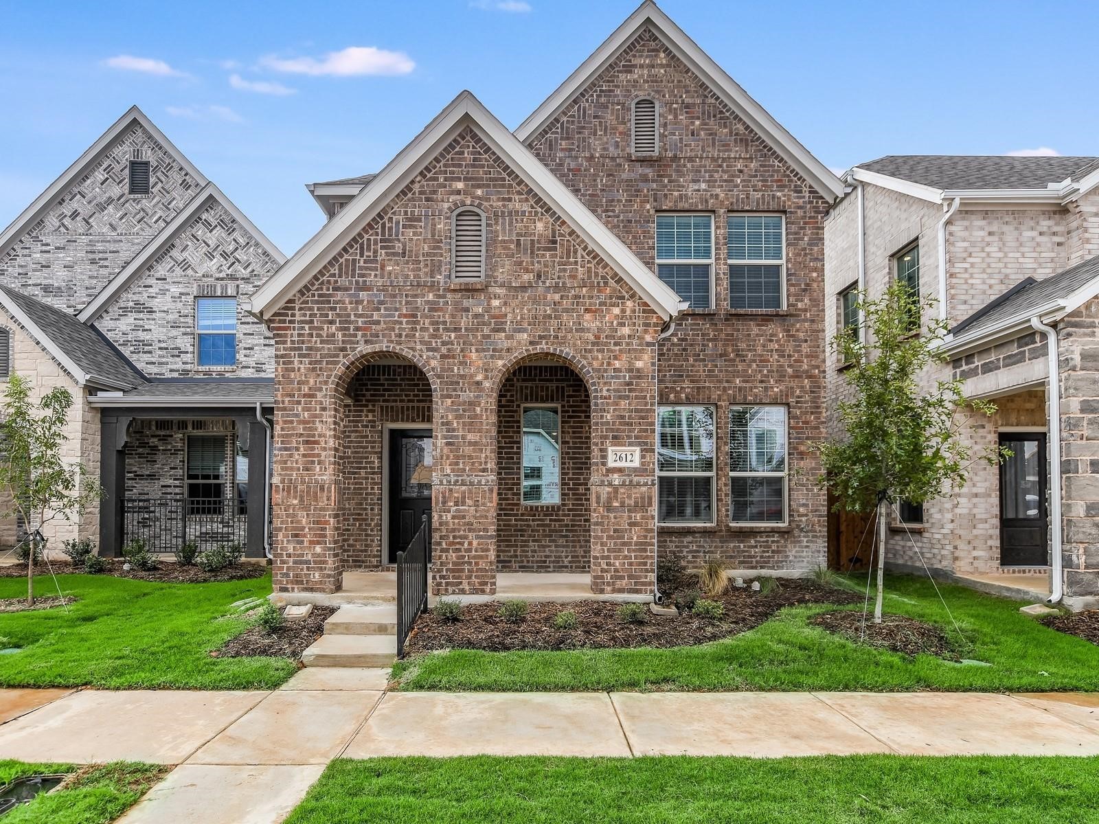 2612 Gateway Avenue Corinth TX 76210