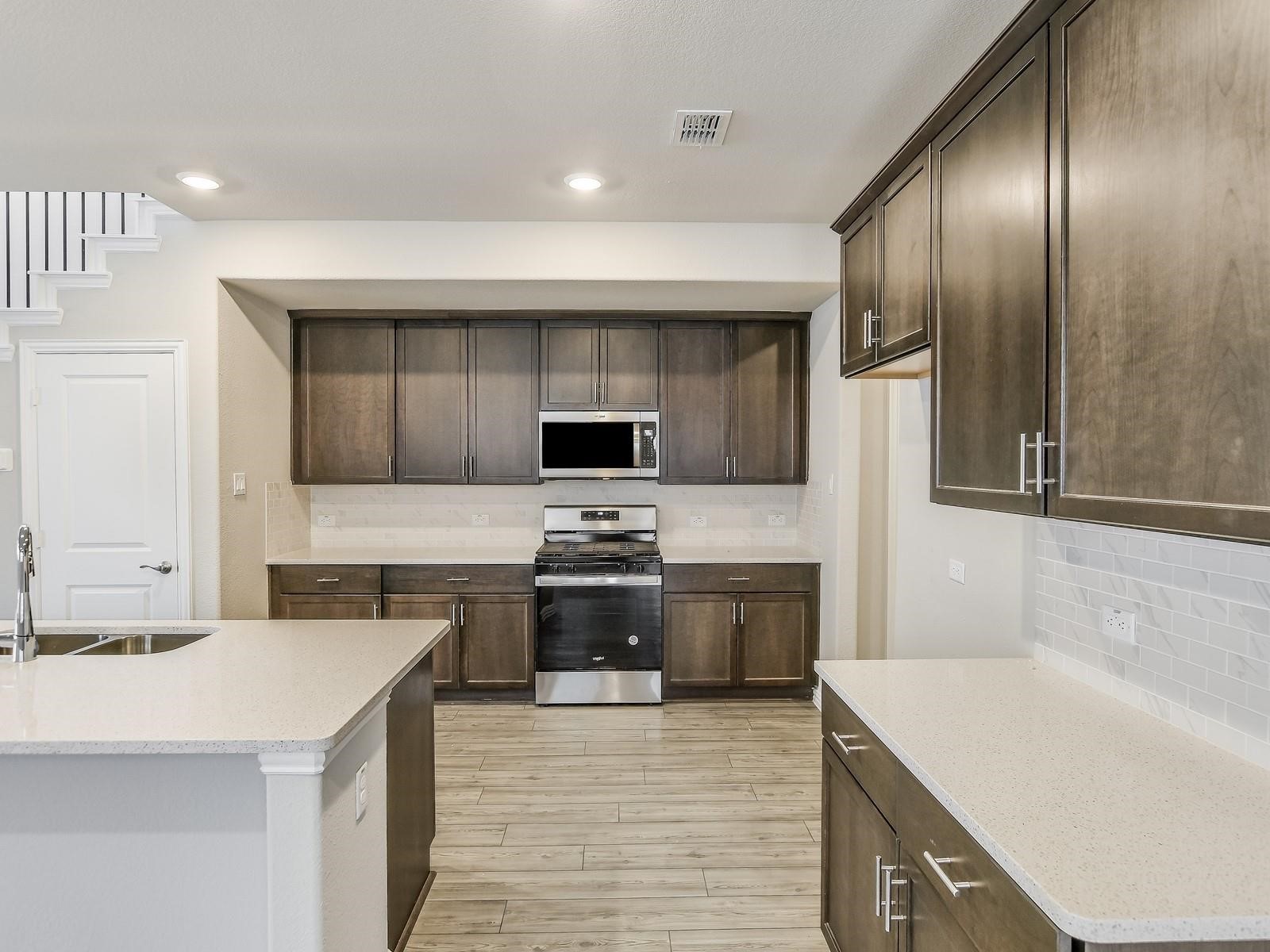 2612 Gateway Avenue Corinth TX 76210