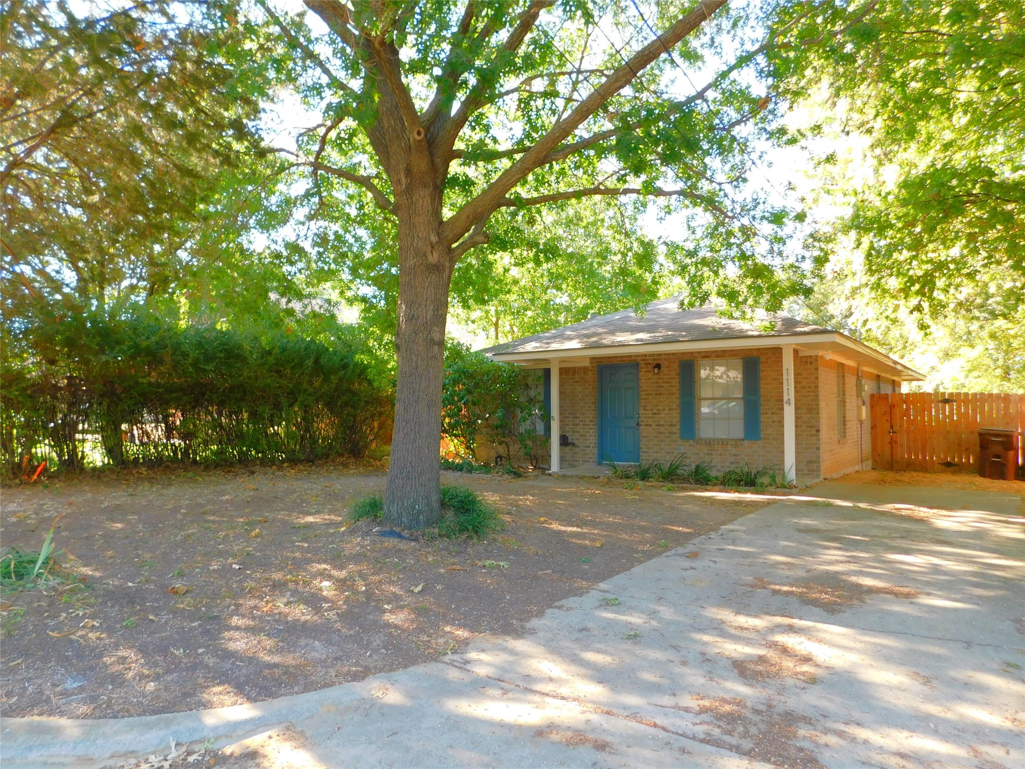 1114 E Mulberry Street Denton TX 76205