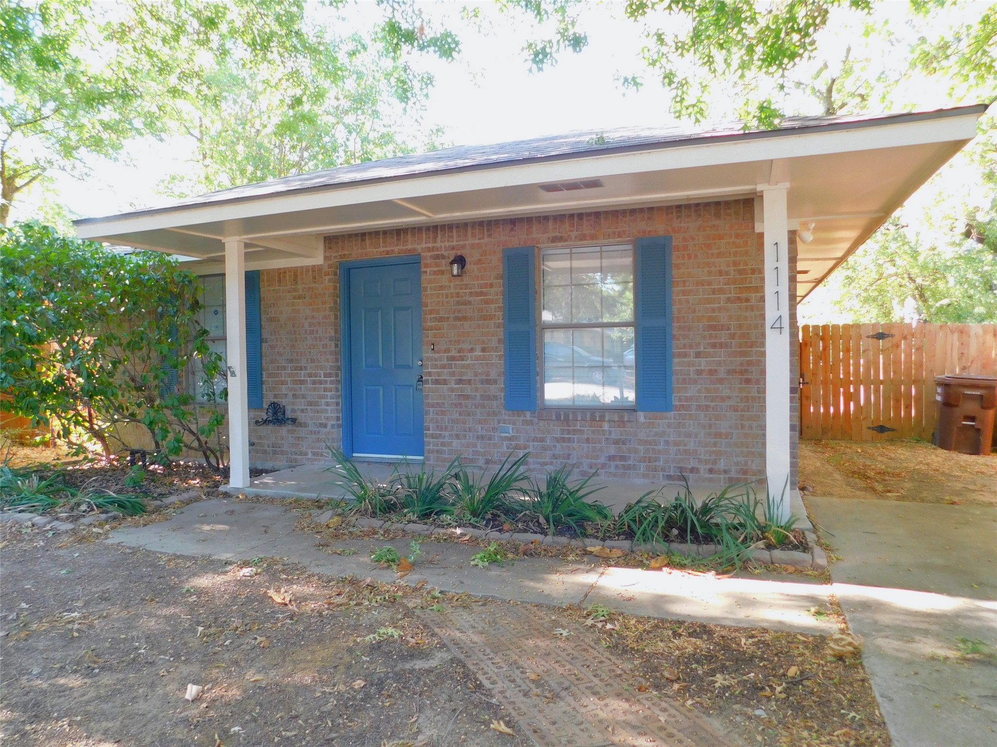 1114 E Mulberry Street Denton TX 76205