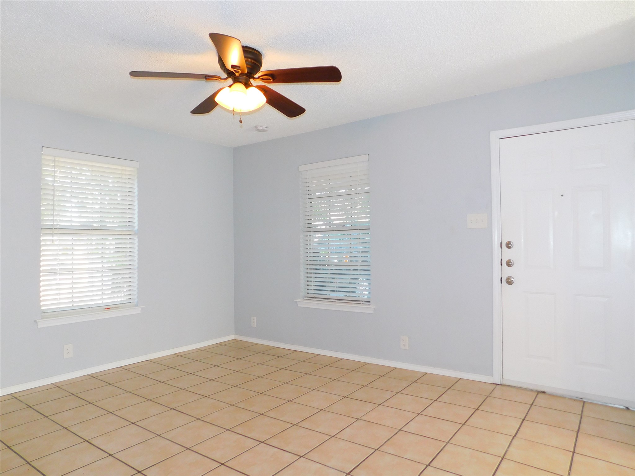 1114 E Mulberry Street Denton TX 76205