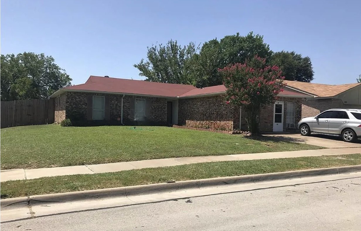 210 Nettletree Street Arlington TX 76018
