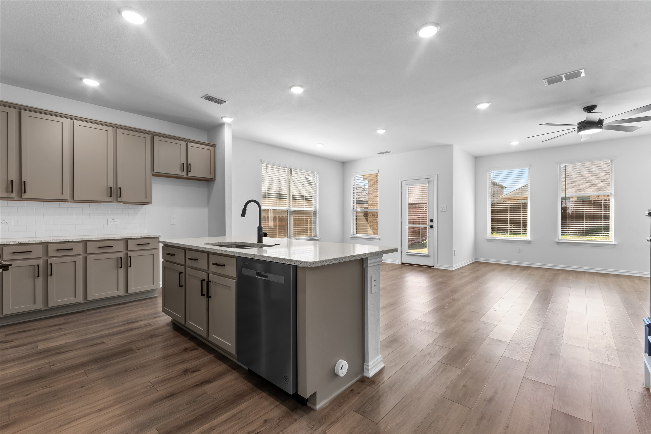 1227 Stockton Trail Red Oak TX 75154