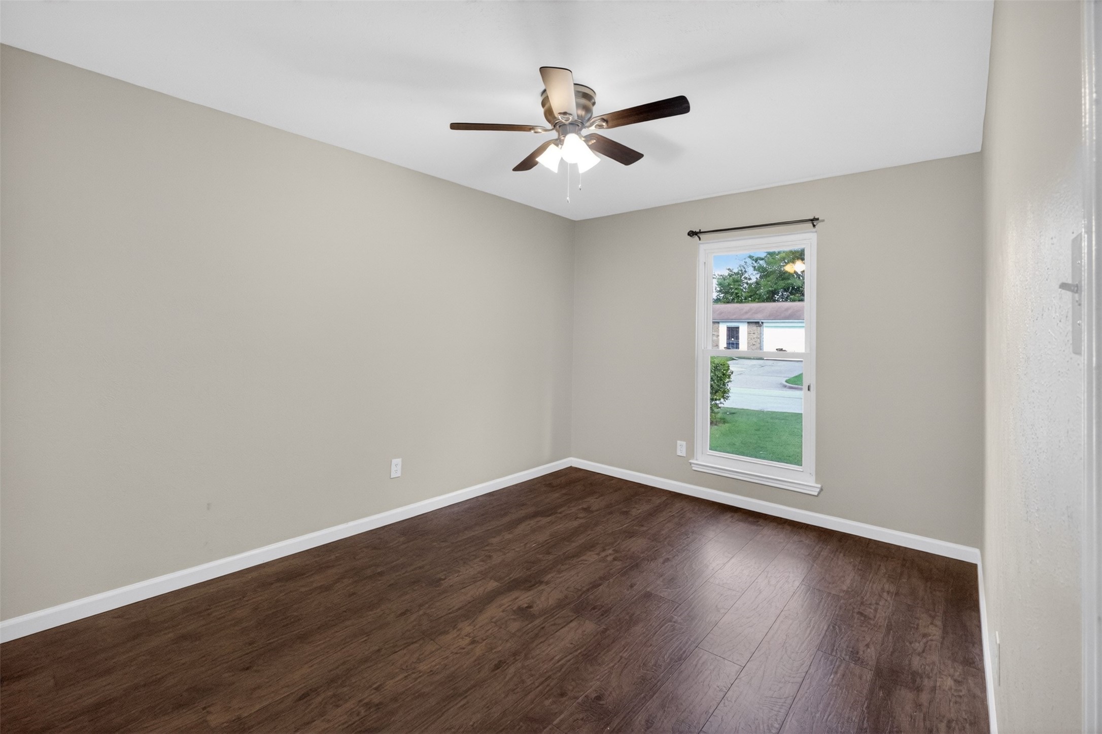 2219 Foxcroft Lane Arlington TX 76014