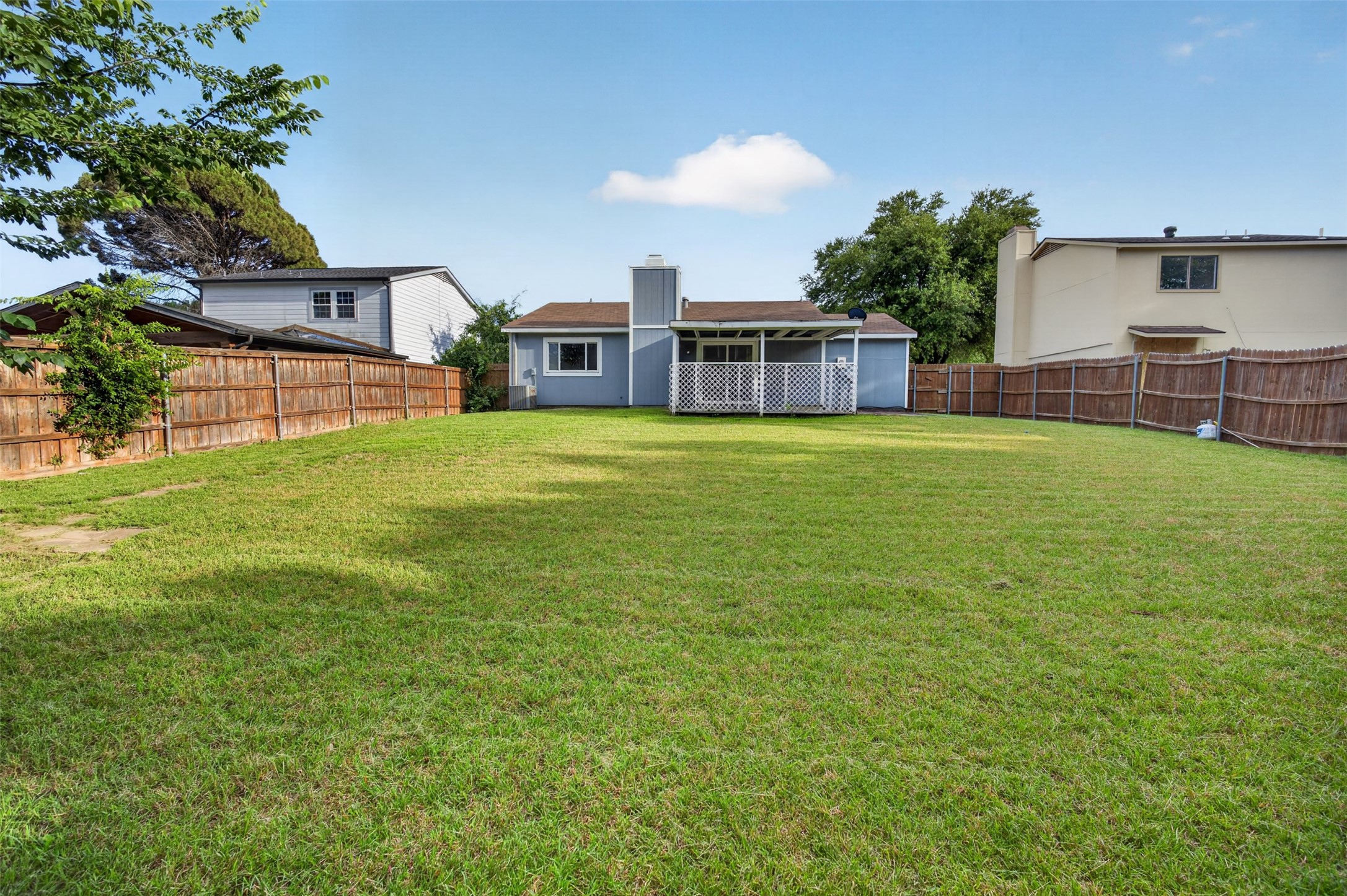 2219 Foxcroft Lane Arlington TX 76014
