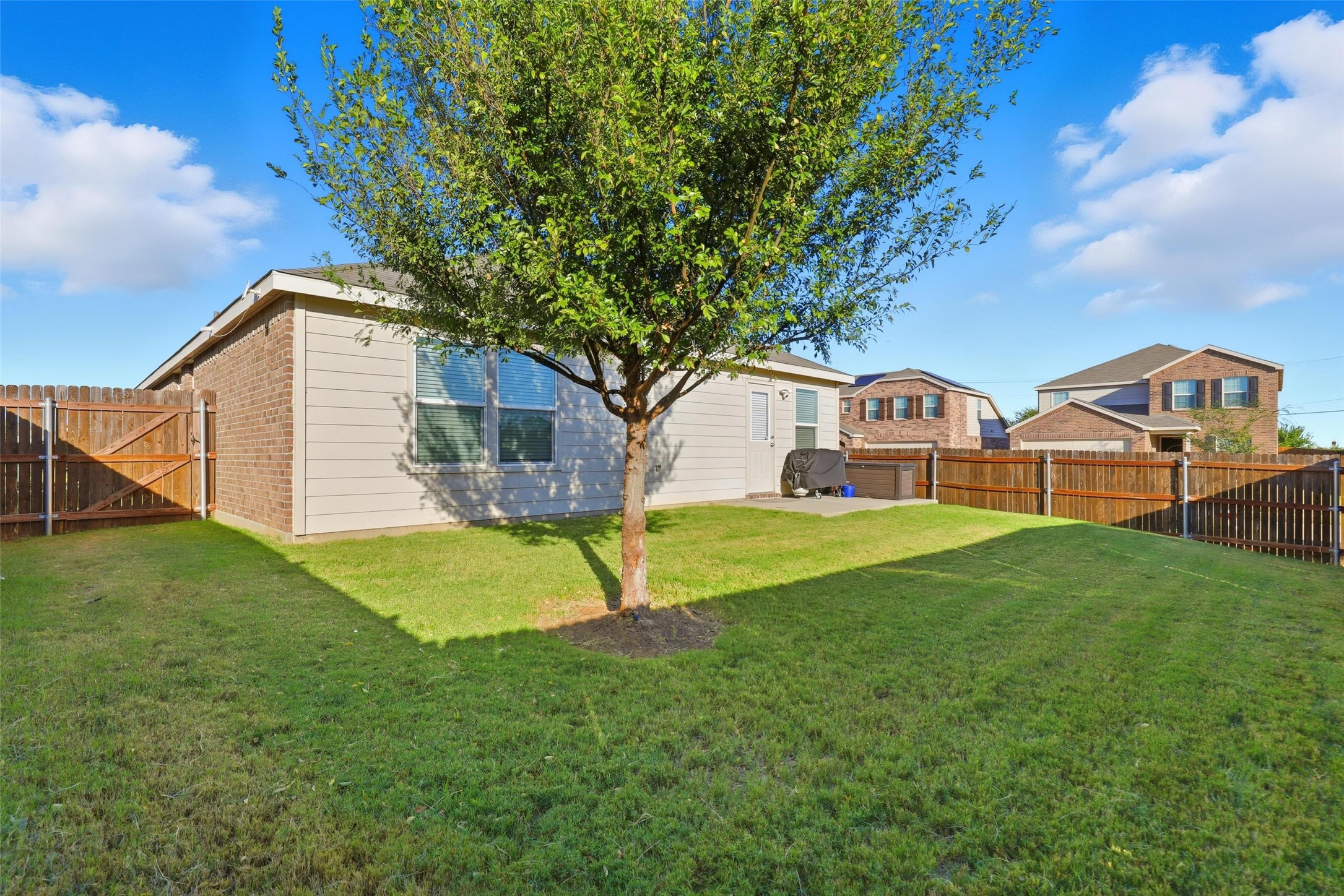 10101 Newtown Drive Fort Worth TX 76036