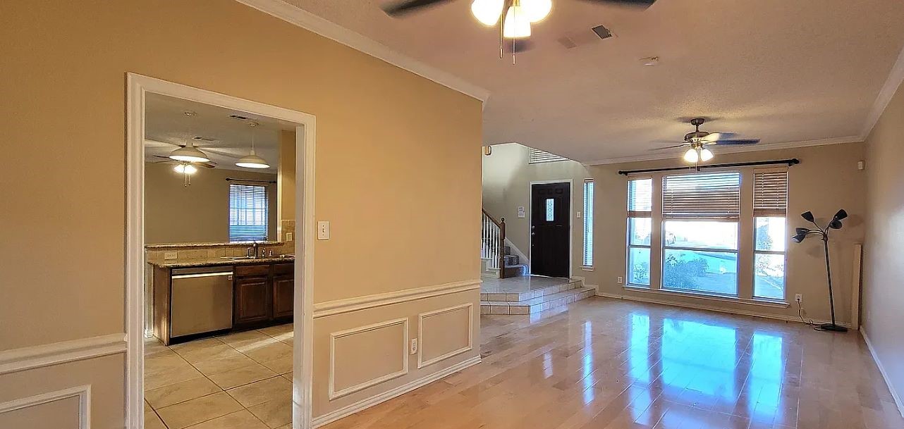 9807 Sunrise Court Irving TX 75063