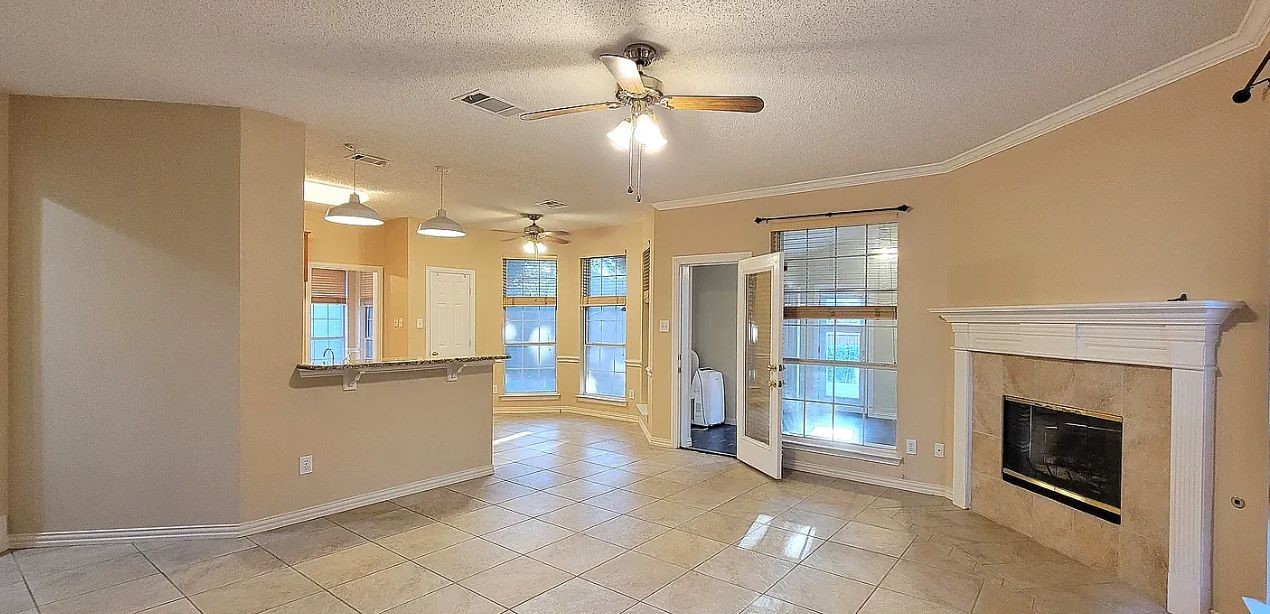 9807 Sunrise Court Irving TX 75063