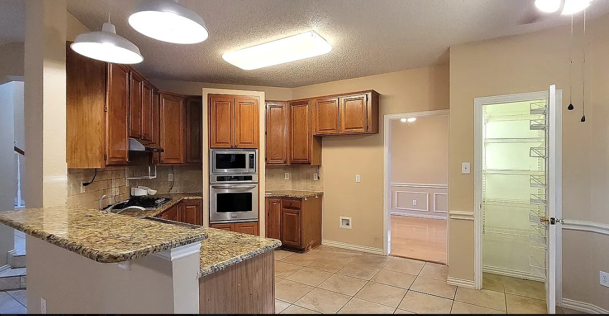 9807 Sunrise Court Irving TX 75063