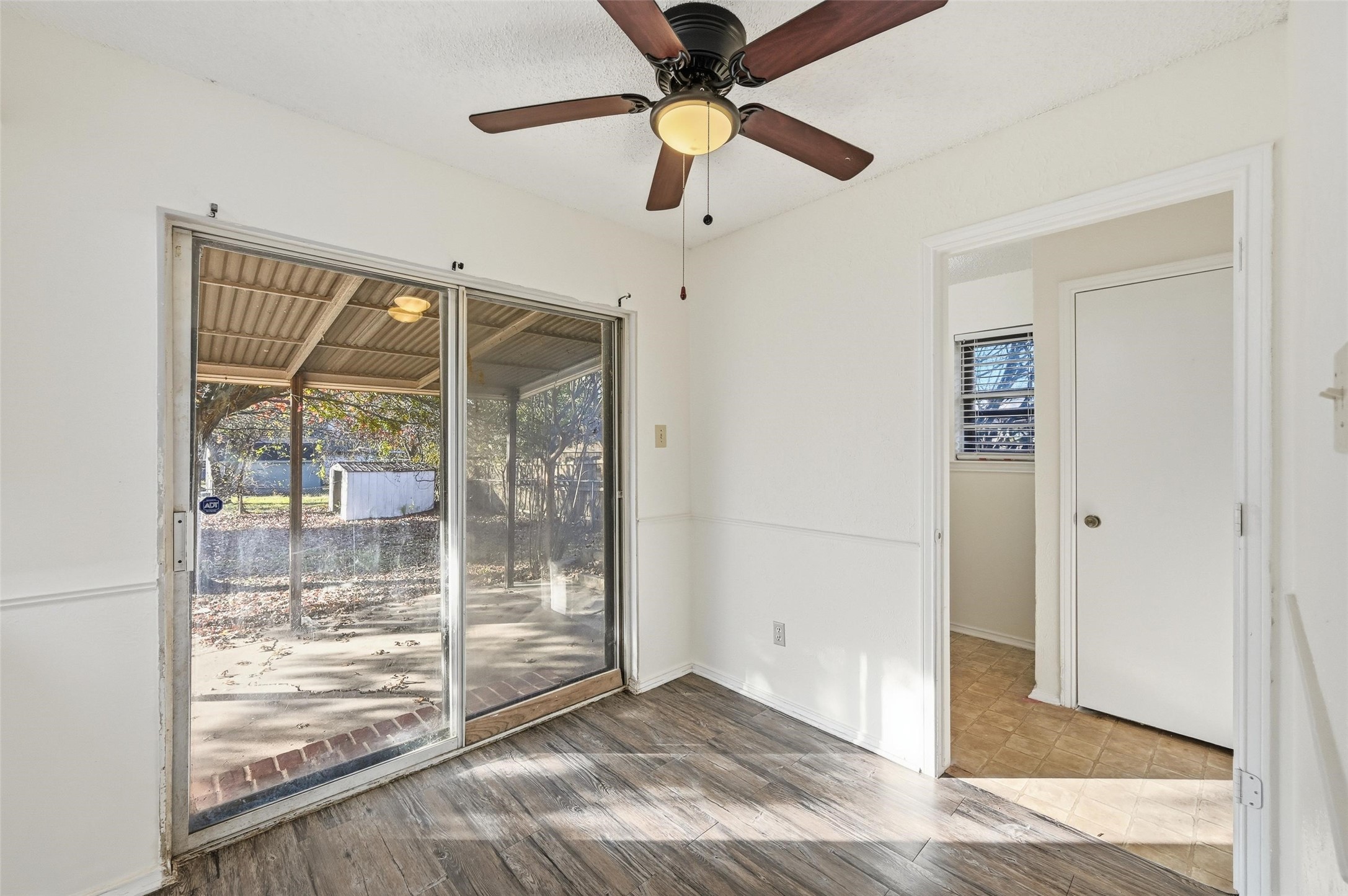 104 Mesa Drive Glenn Heights TX 75154