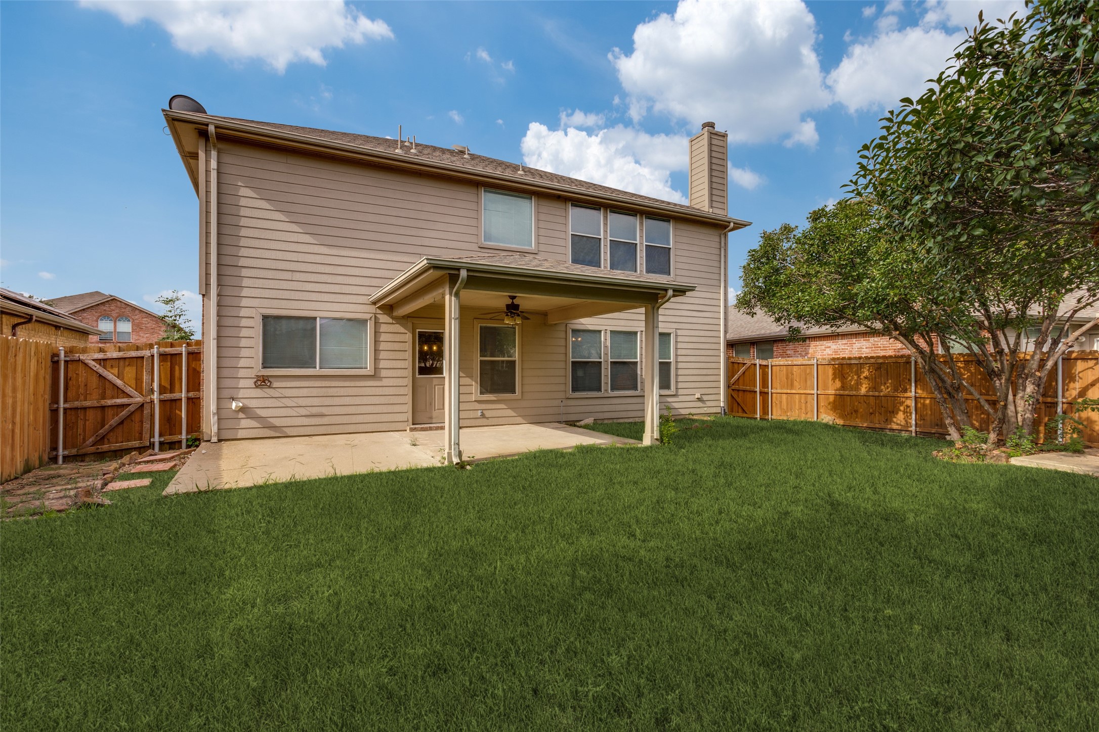 1817 Heron Drive Aubrey TX 76227
