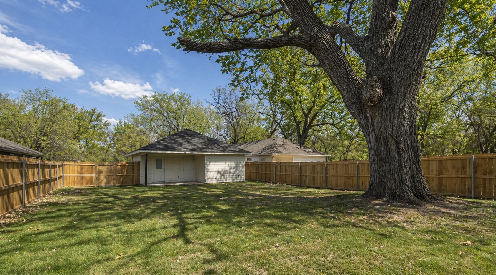 212 E Walker Street Denison TX 75021