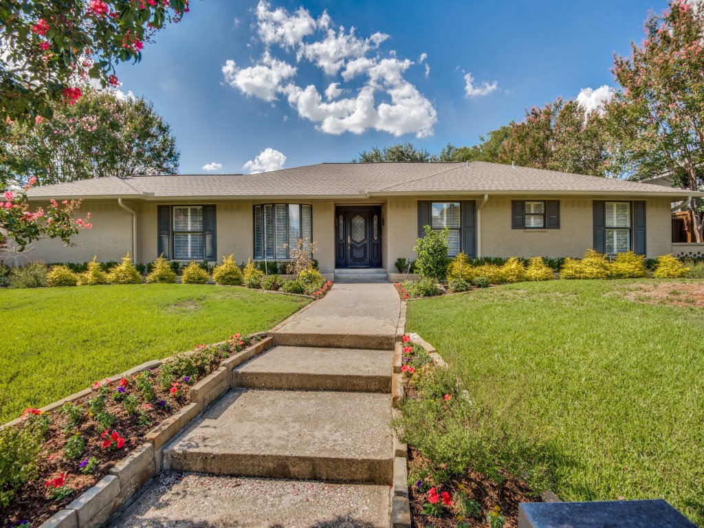 3709 Peter Pan Drive Dallas TX 75229