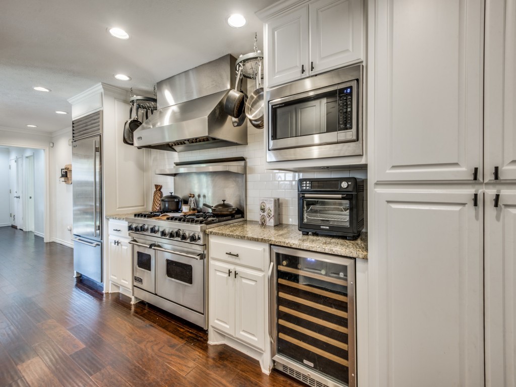 3709 Peter Pan Drive Dallas TX 75229