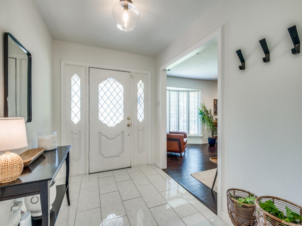 3709 Peter Pan Drive Dallas TX 75229