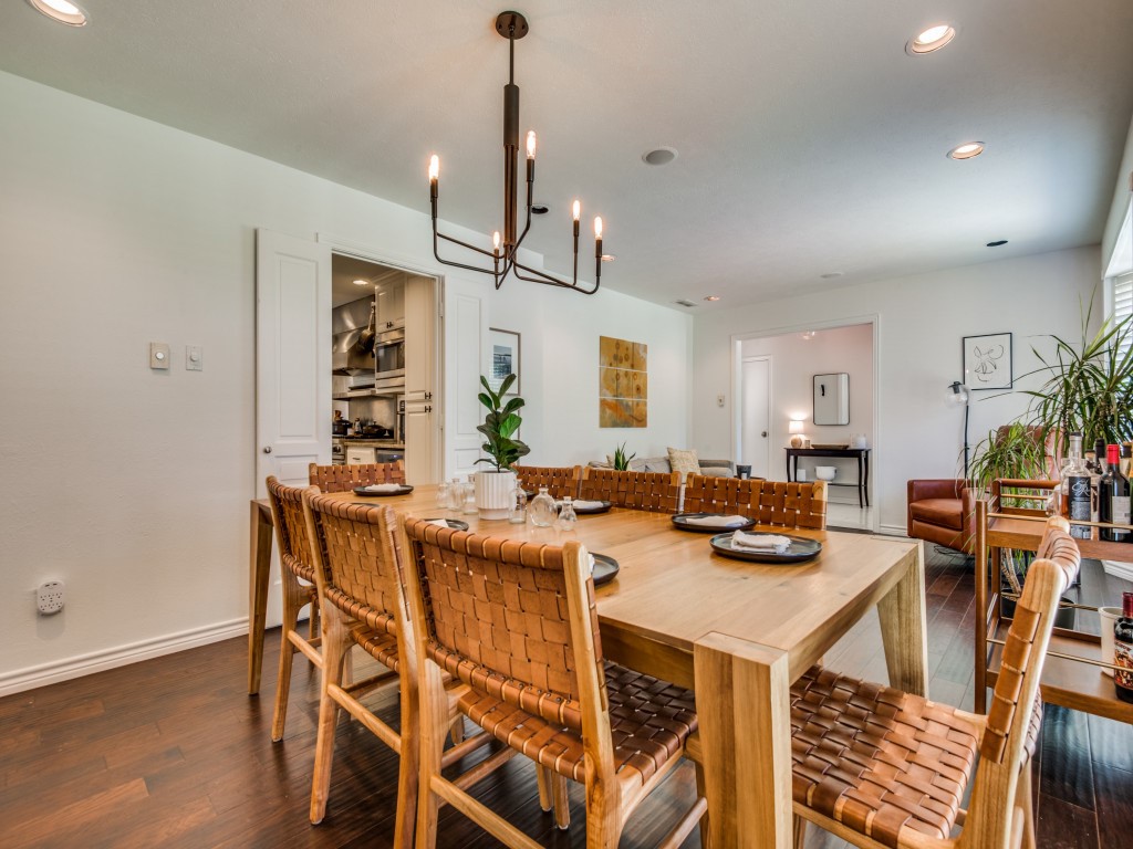 3709 Peter Pan Drive Dallas TX 75229