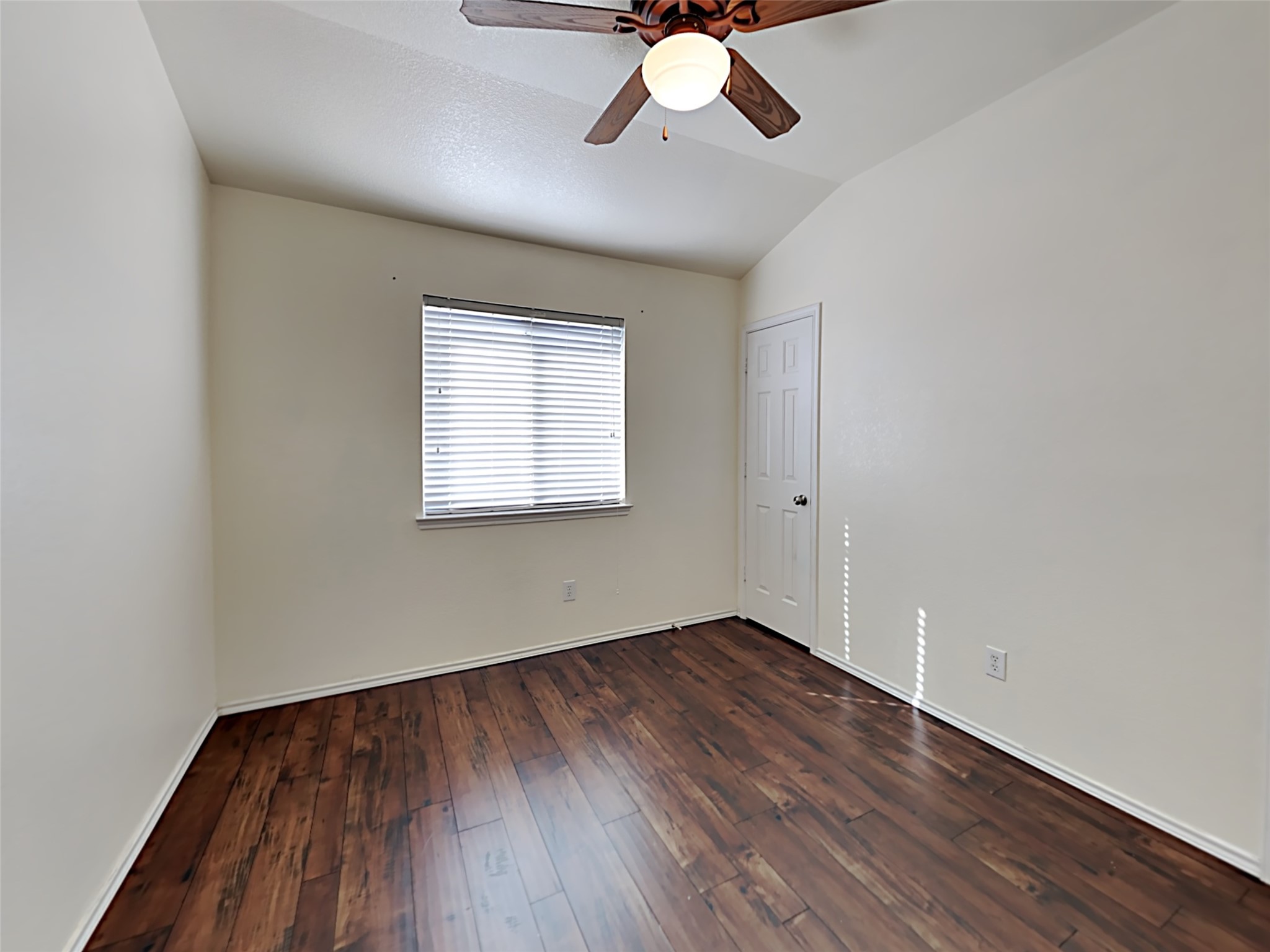 3251 Torio Grand Prairie TX 75054