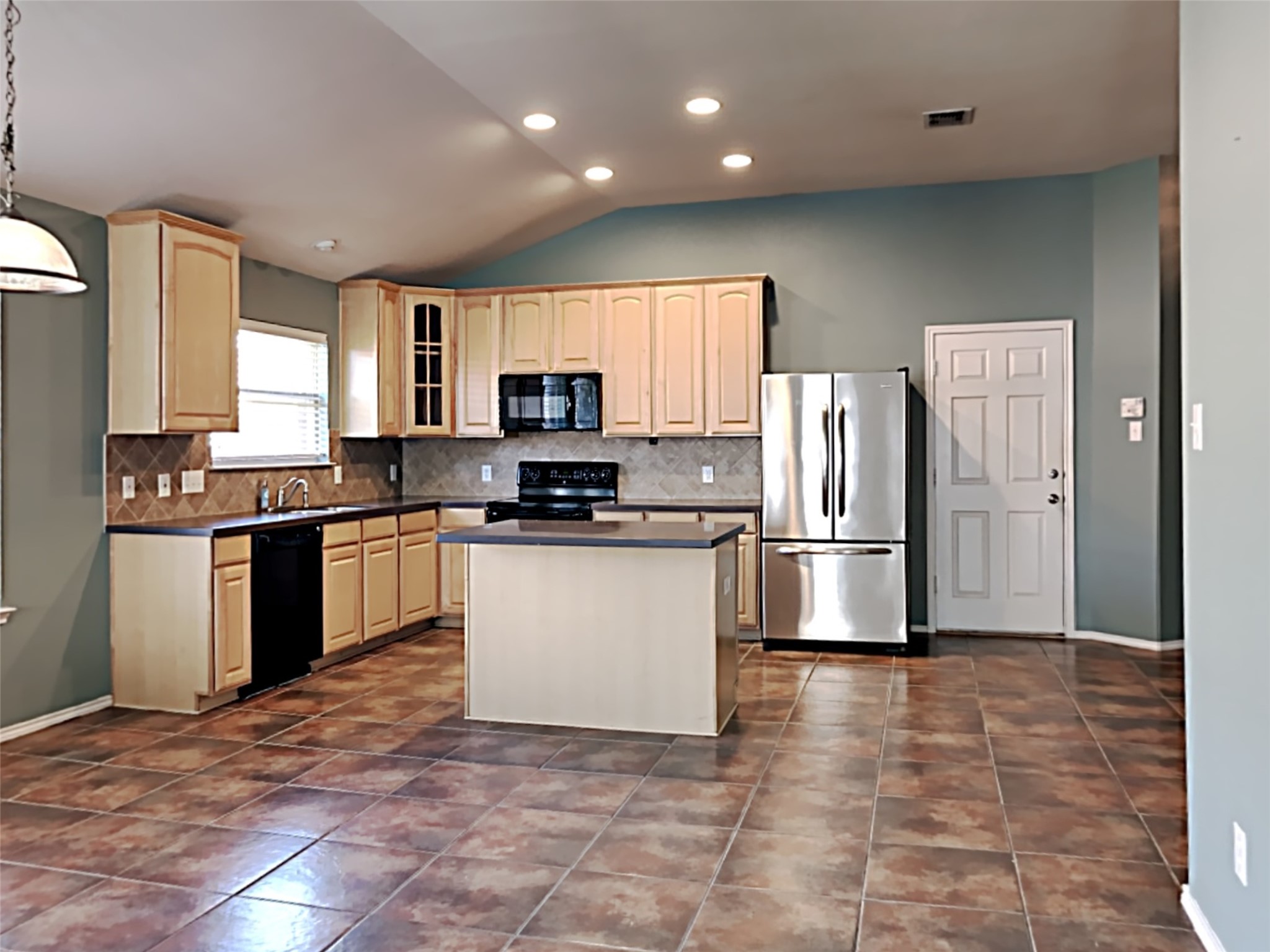 3251 Torio Grand Prairie TX 75054