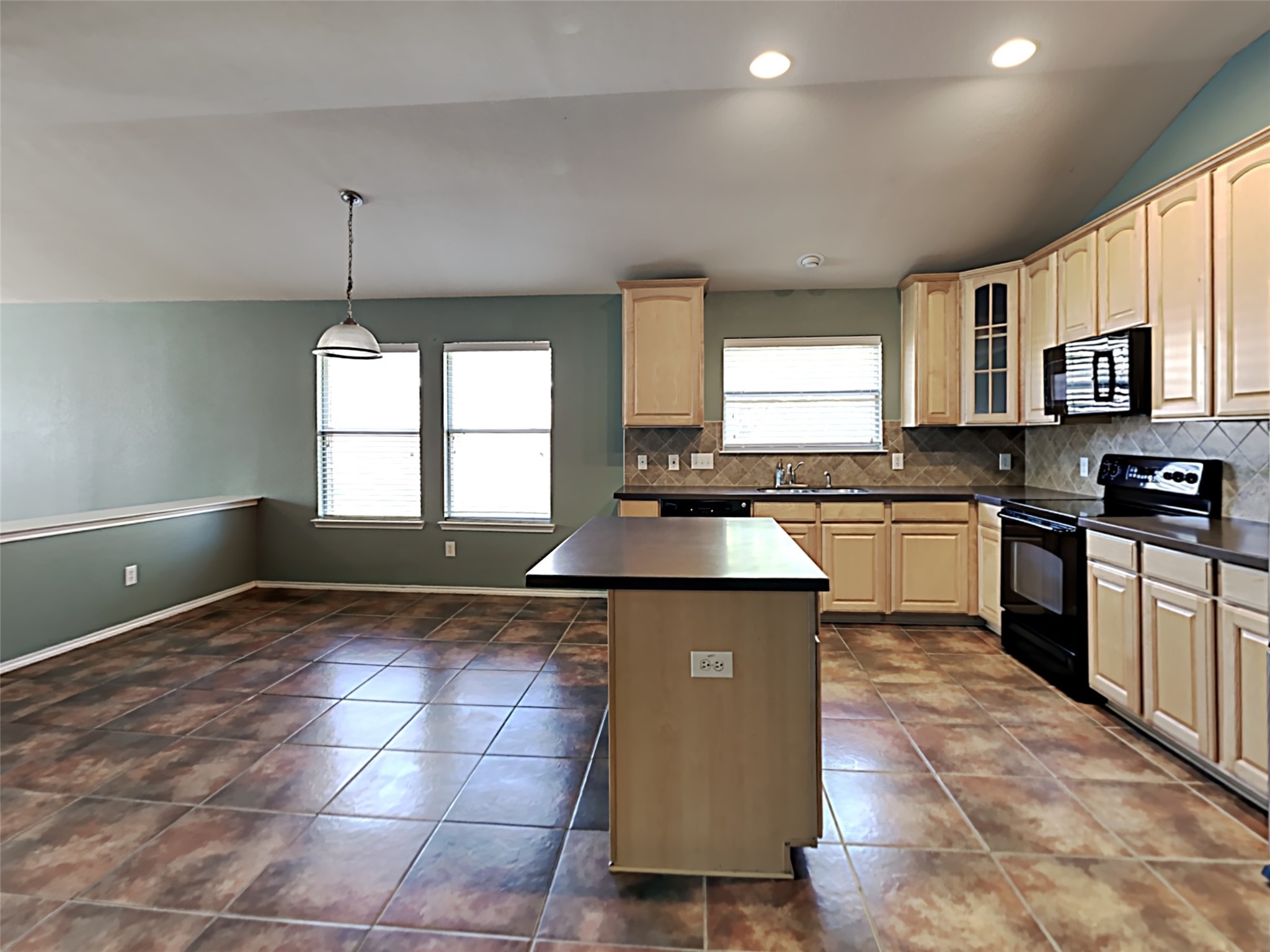 3251 Torio Grand Prairie TX 75054