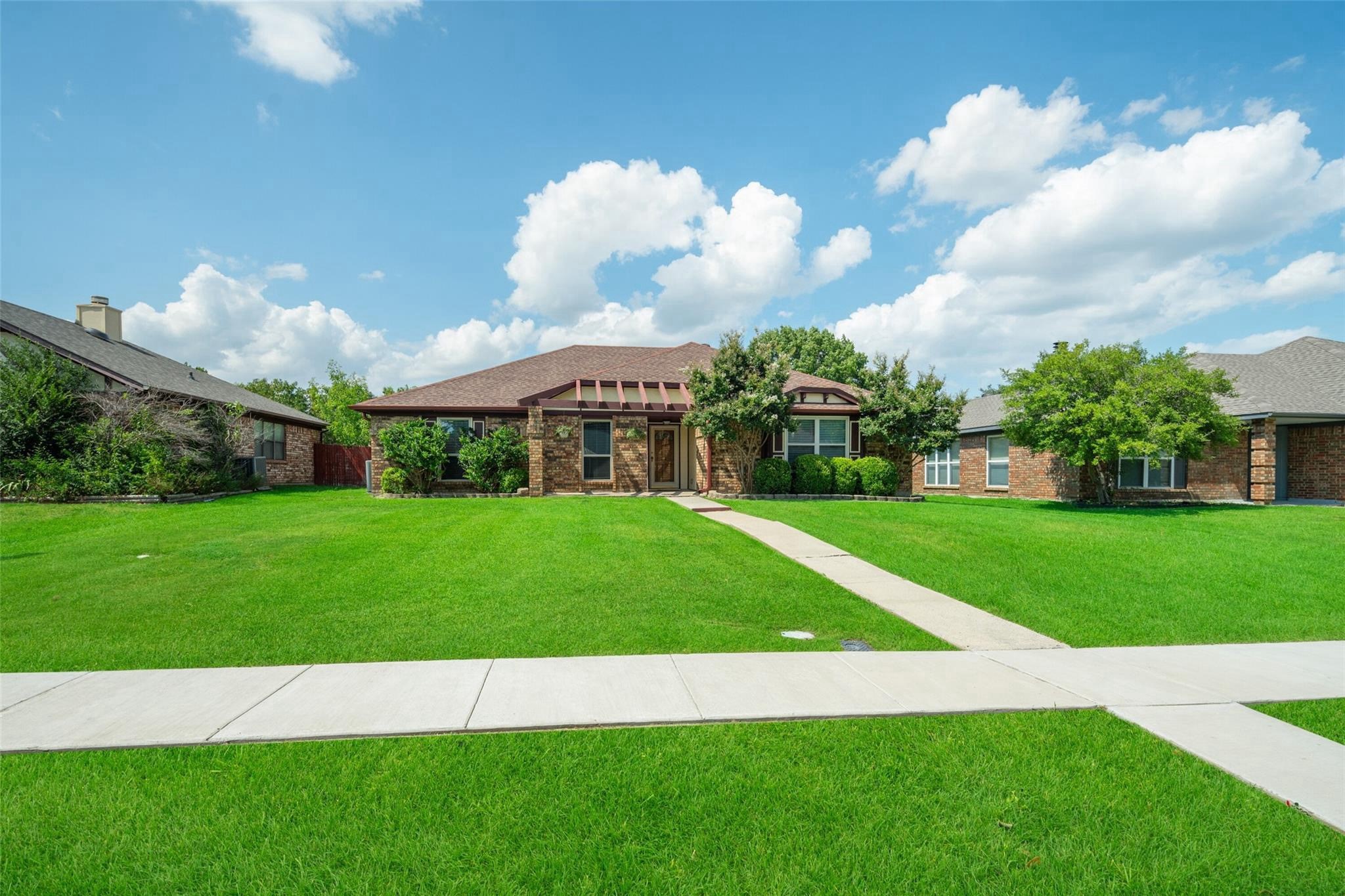 1533 Springaire Lane Lewisville TX 75077