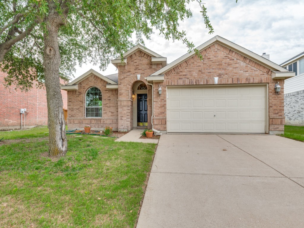 3247 Yeltes Grand Prairie TX 75054
