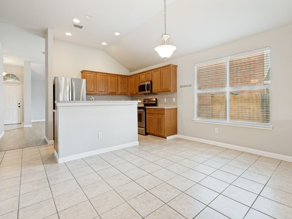 3247 Yeltes Grand Prairie TX 75054