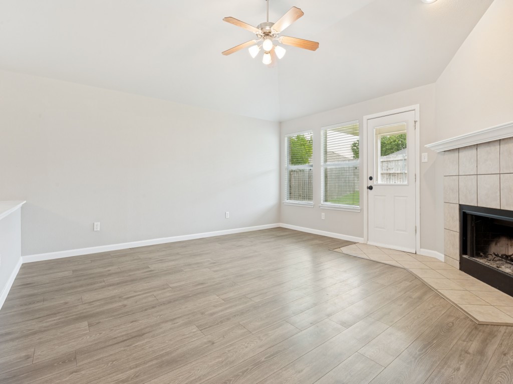 3247 Yeltes Grand Prairie TX 75054