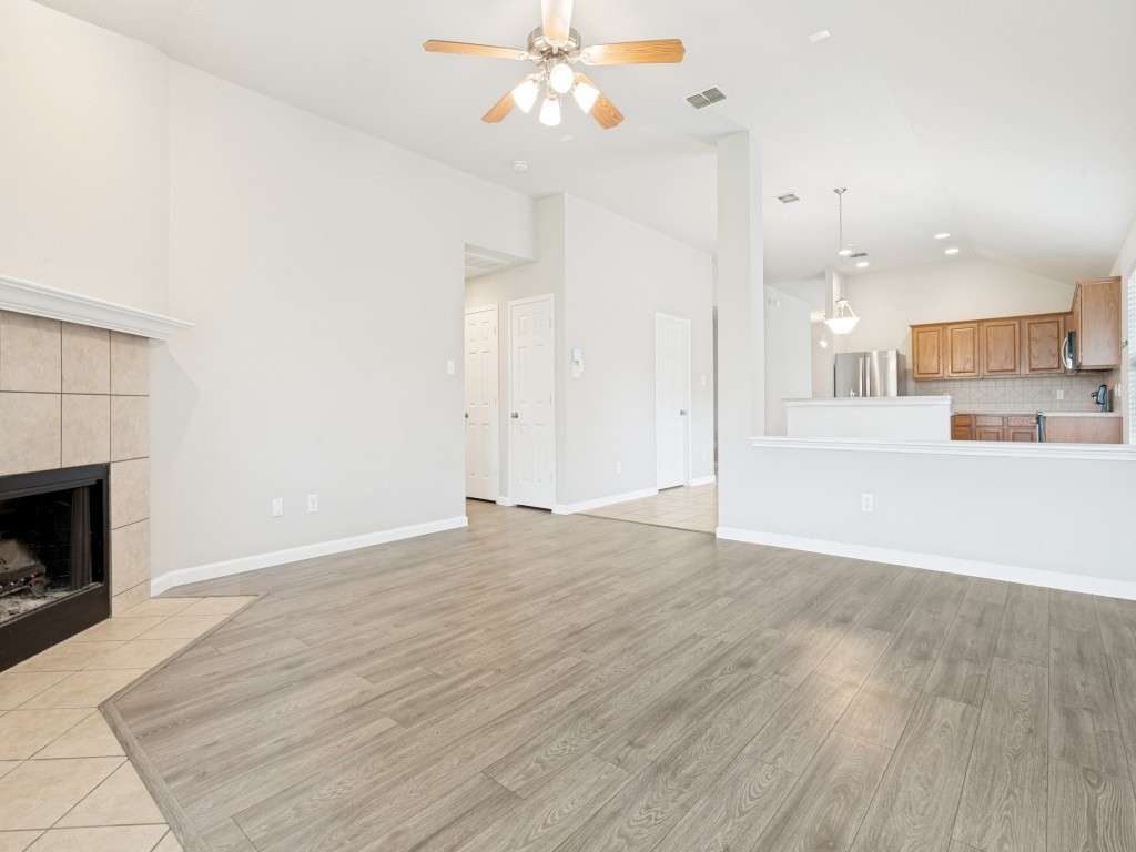3247 Yeltes Grand Prairie TX 75054