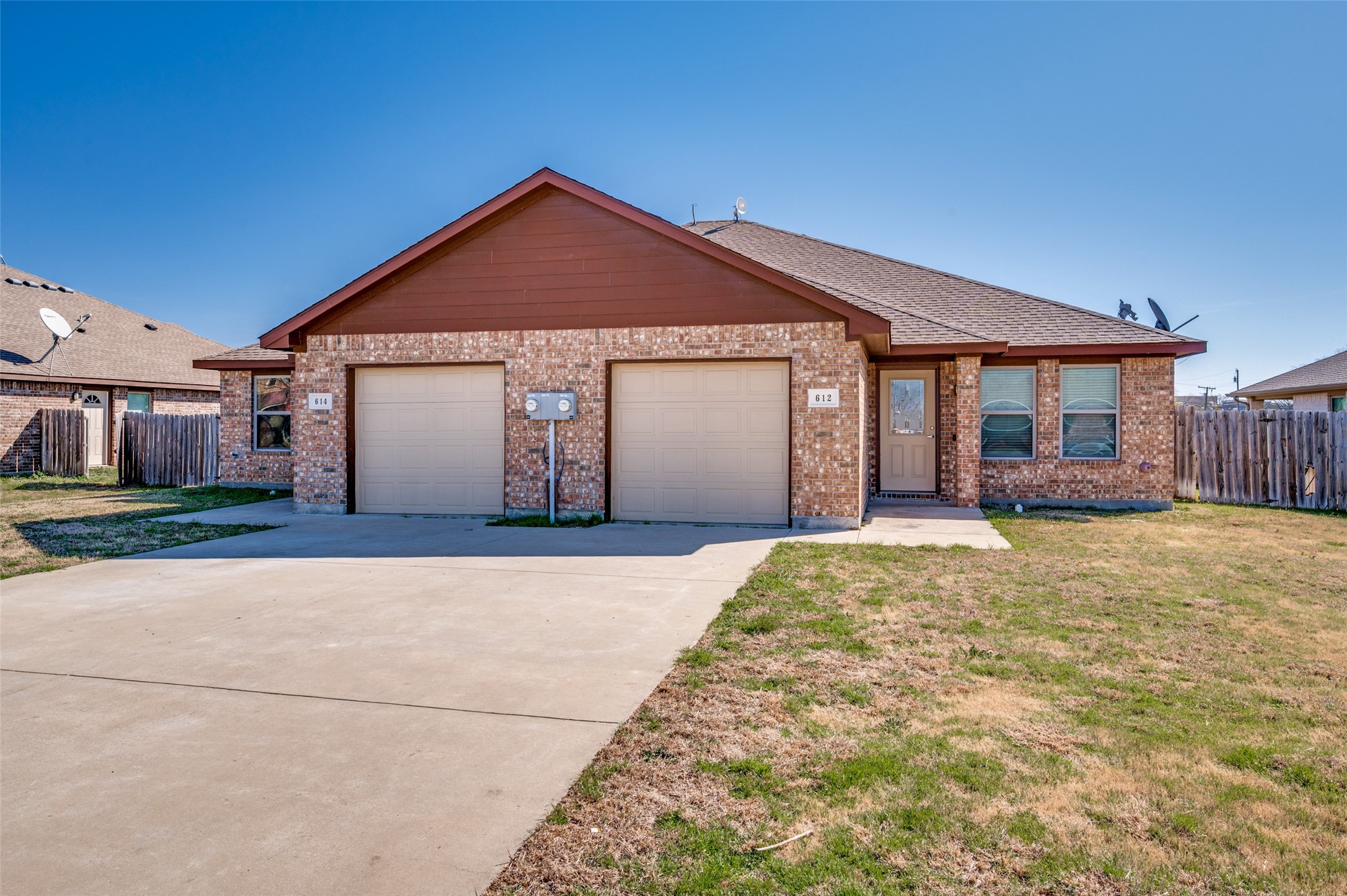 612 N 6th Gunter TX 75058