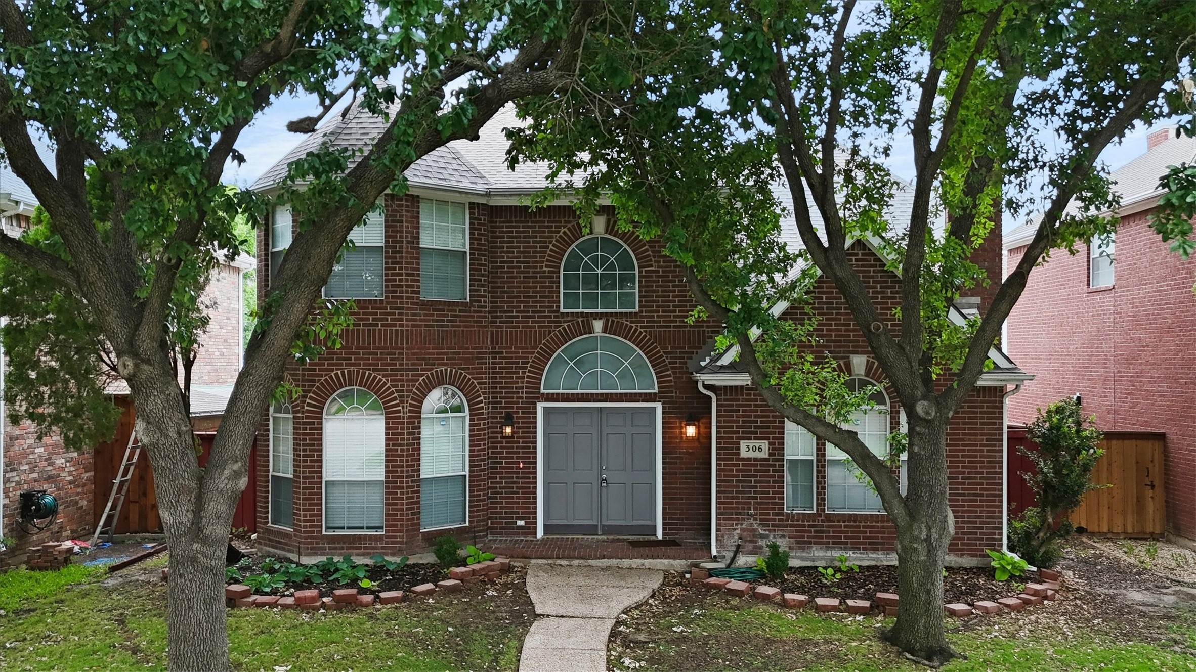306 Santa Fe Trail Irving TX 75063