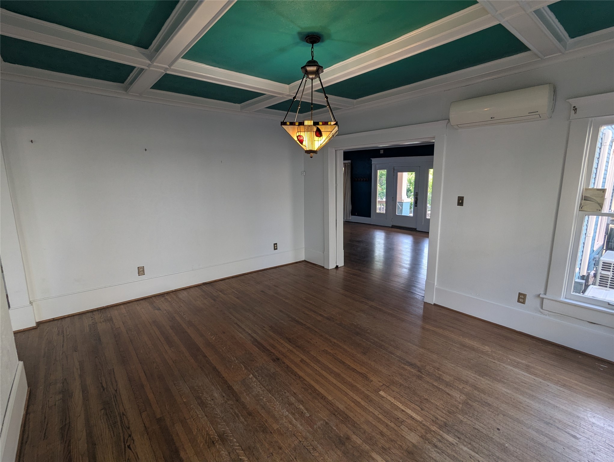4526 Reiger Avenue Dallas TX 75246