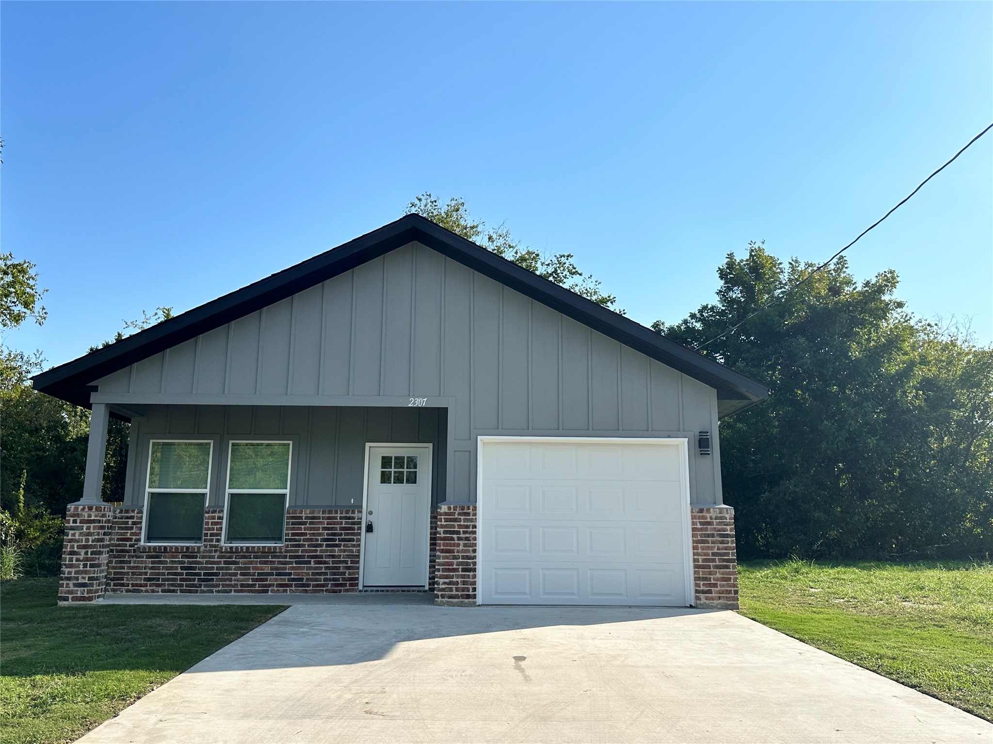 2307 Mcdougal Street Greenville TX 75401