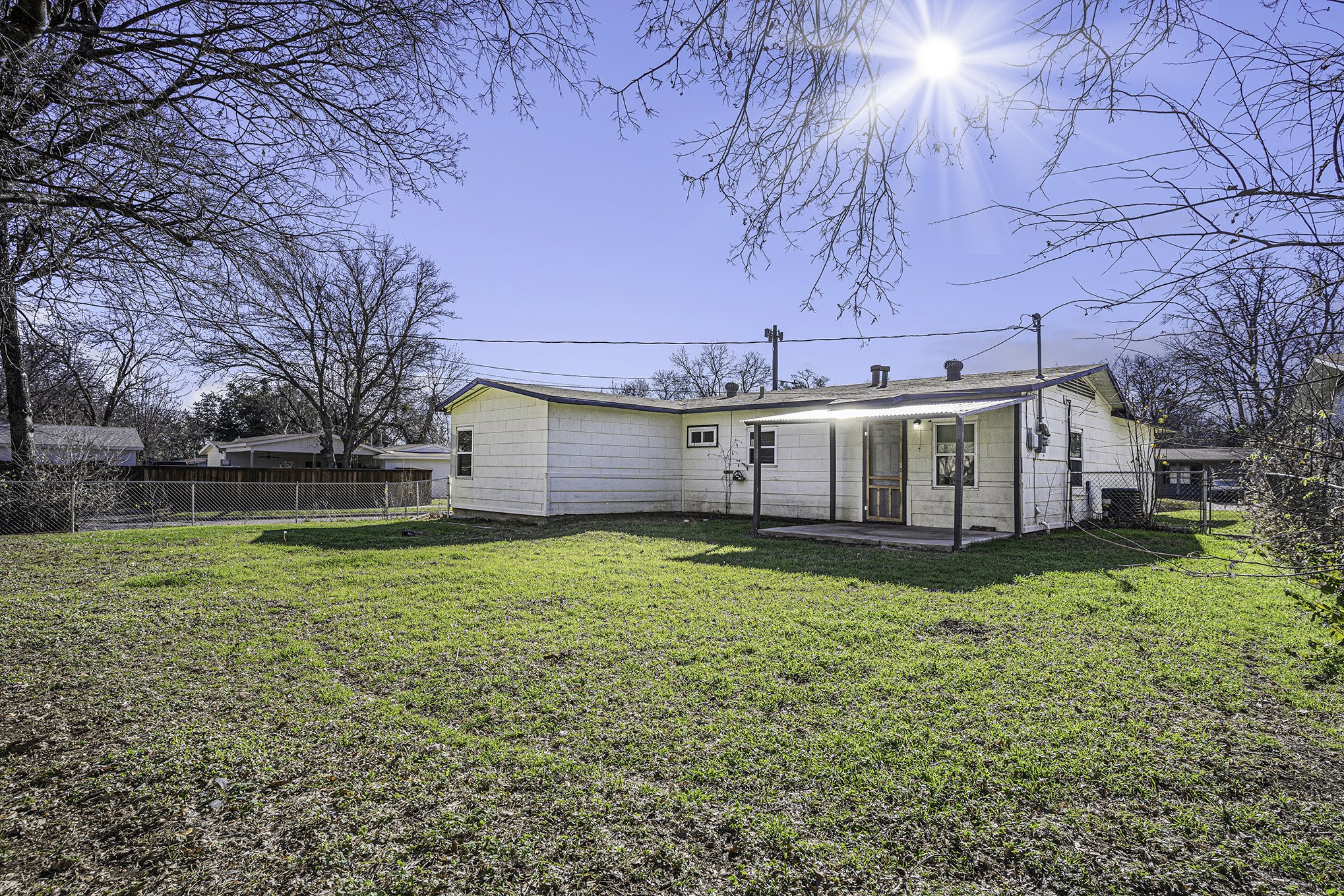 2009 Cloverdale Street Arlington TX 76010