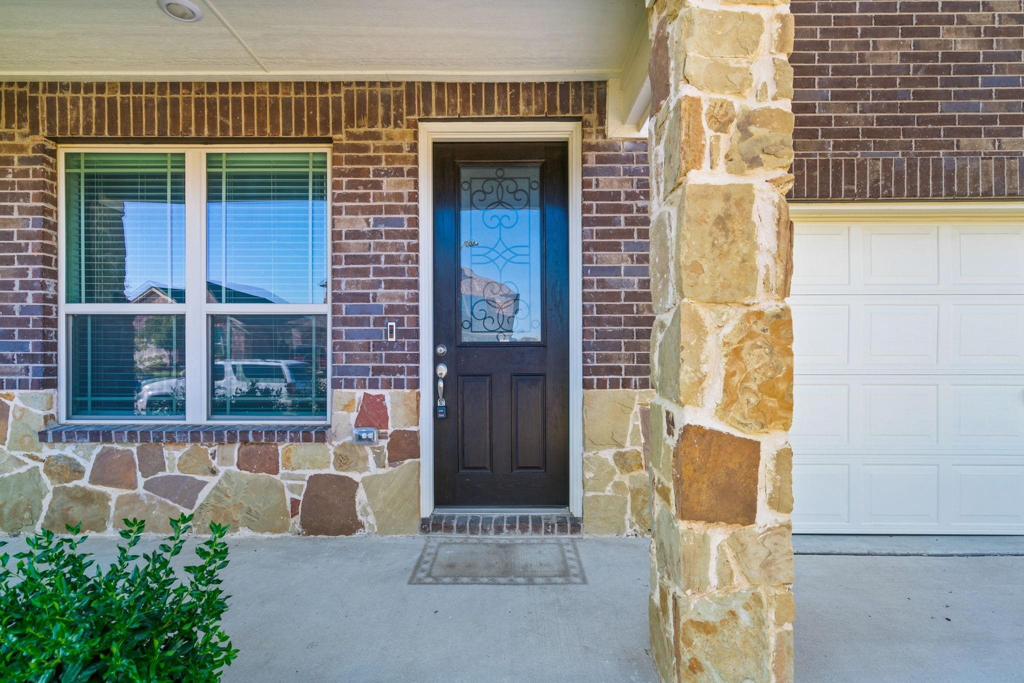 1820 Cinnamon Trail Aubrey TX 76227