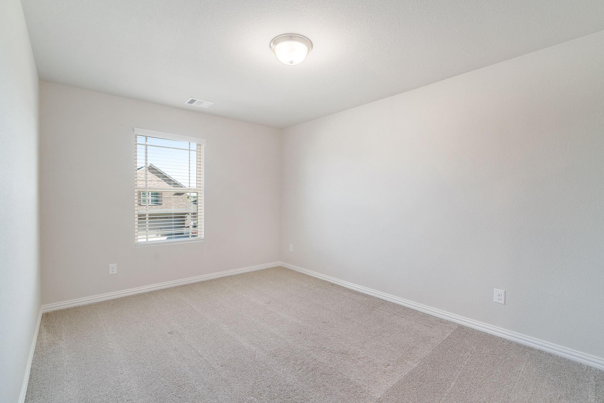 1820 Cinnamon Trail Aubrey TX 76227