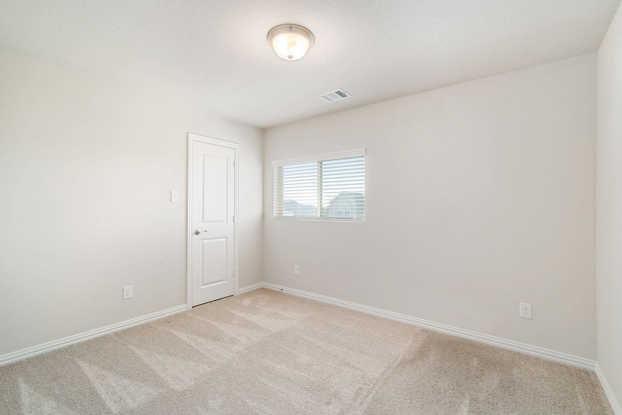 1820 Cinnamon Trail Aubrey TX 76227
