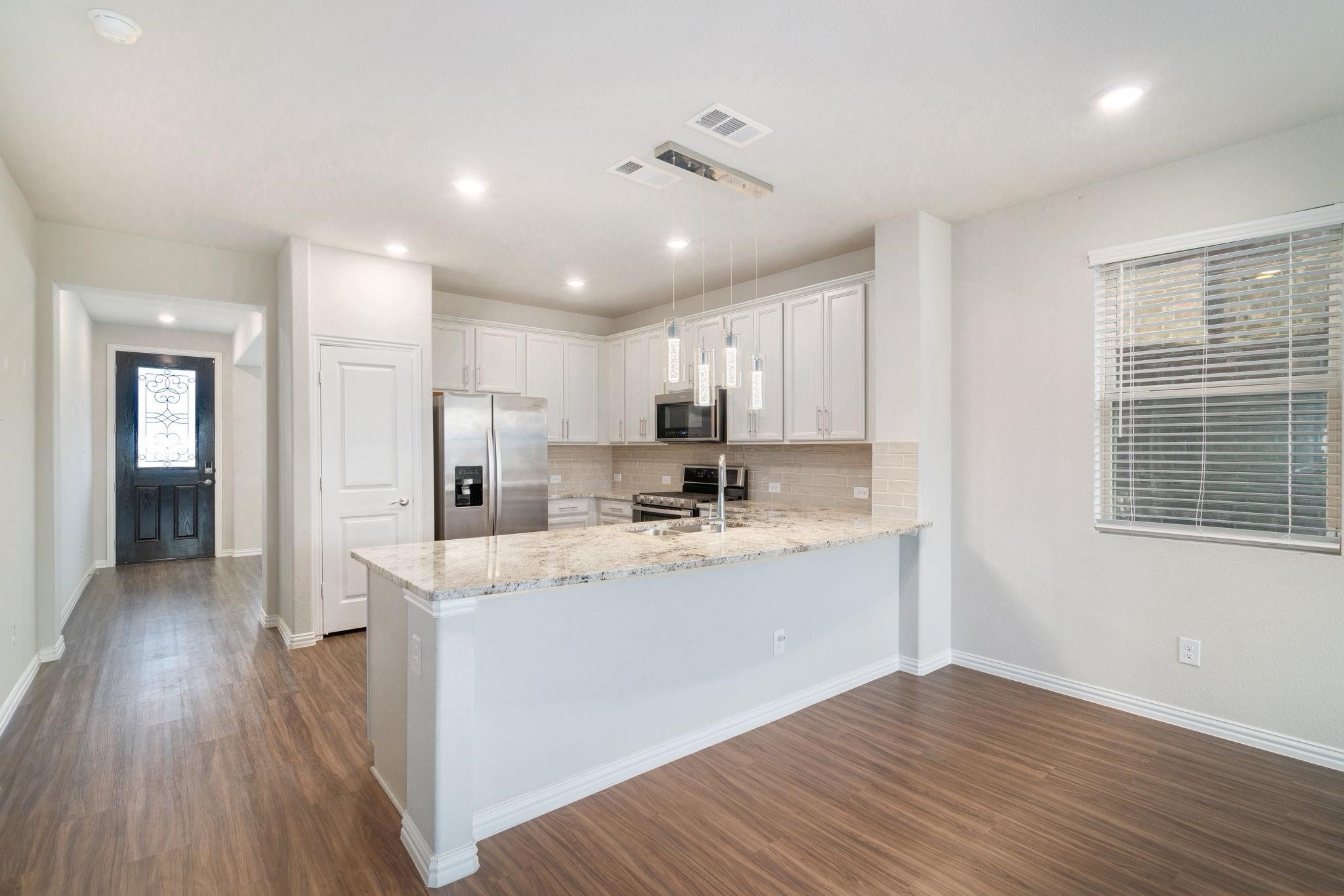 1820 Cinnamon Trail Aubrey TX 76227