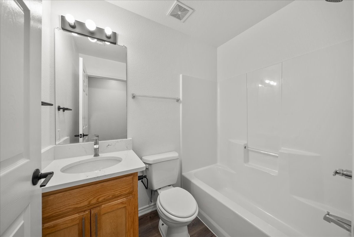 404 W Day Street Denison TX 75020