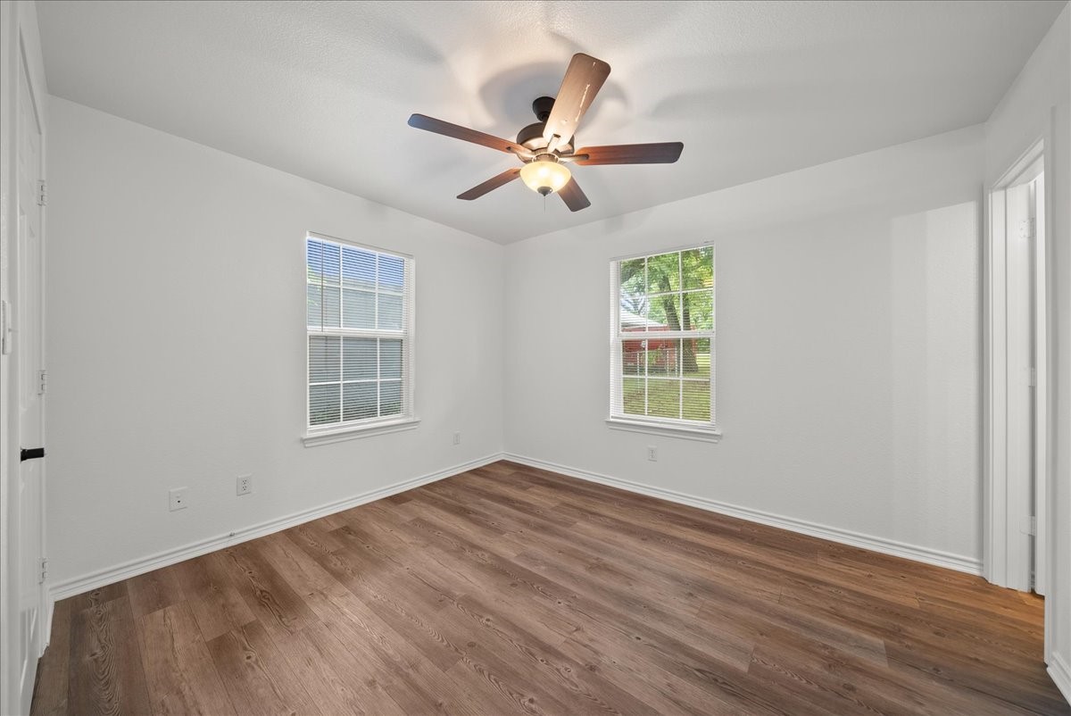 404 W Day Street Denison TX 75020