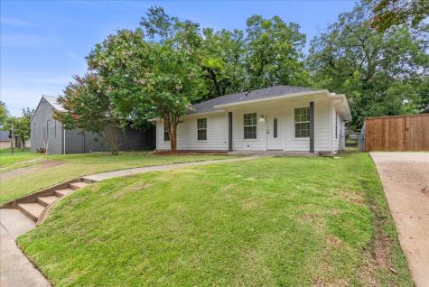 404 W Day Street Denison TX 75020