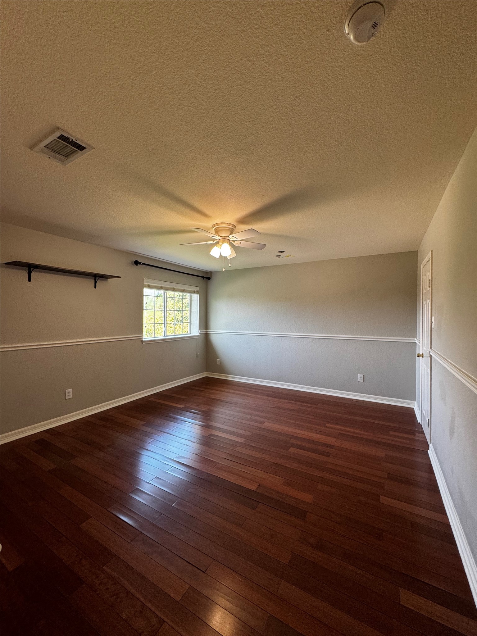 1519 Snow Trail Lewisville TX 75077